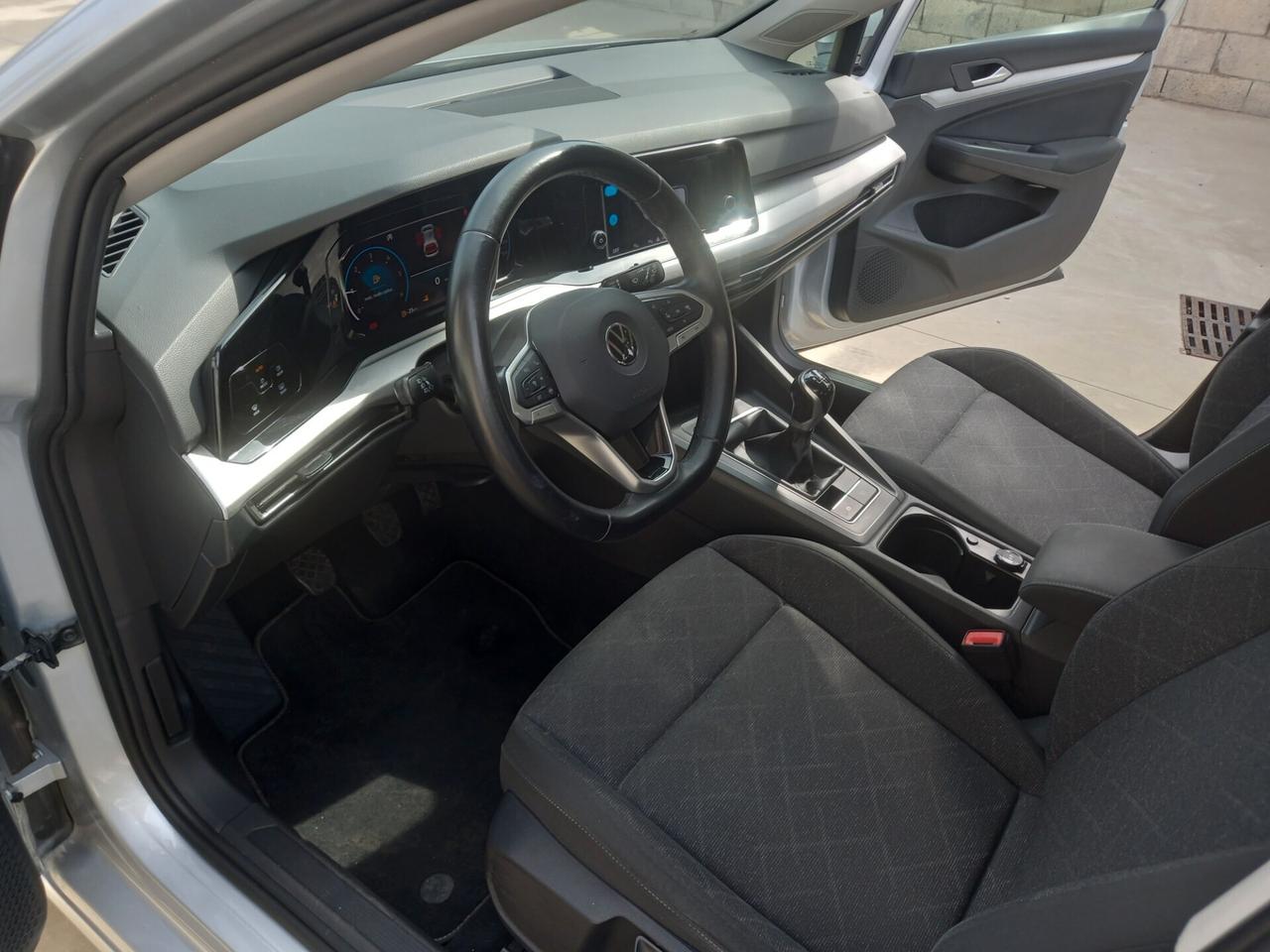 Volkswagen Golf 8 2.0 TDI 2021
