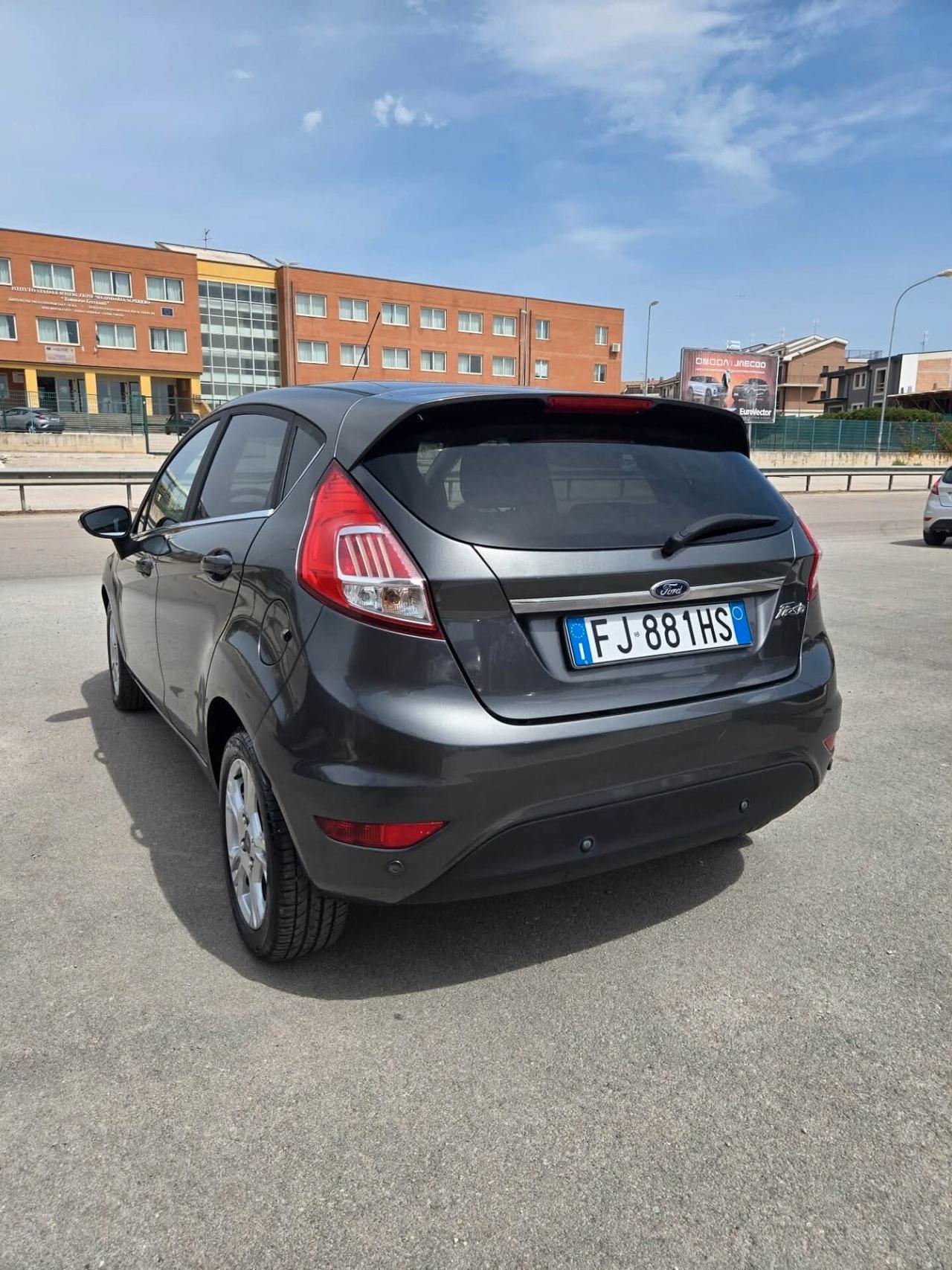 Ford Fiesta 1.4 5 porte Bz.- GPL Black & White Edition