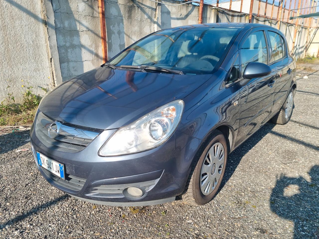 Opel Corsa 1.2 5 porte Club