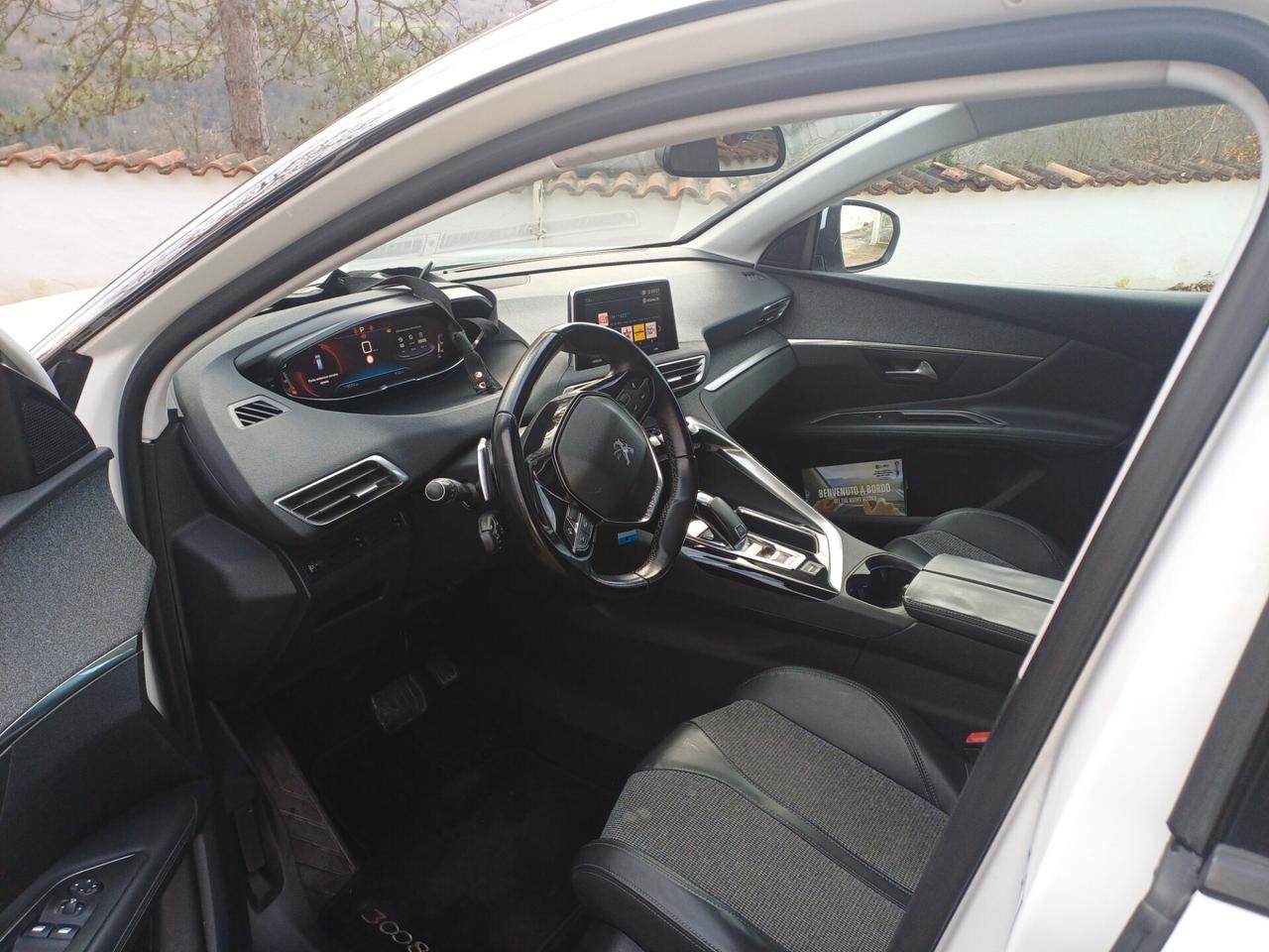 Peugeot 3008 BlueHDi 120 S&S EAT6 Allure