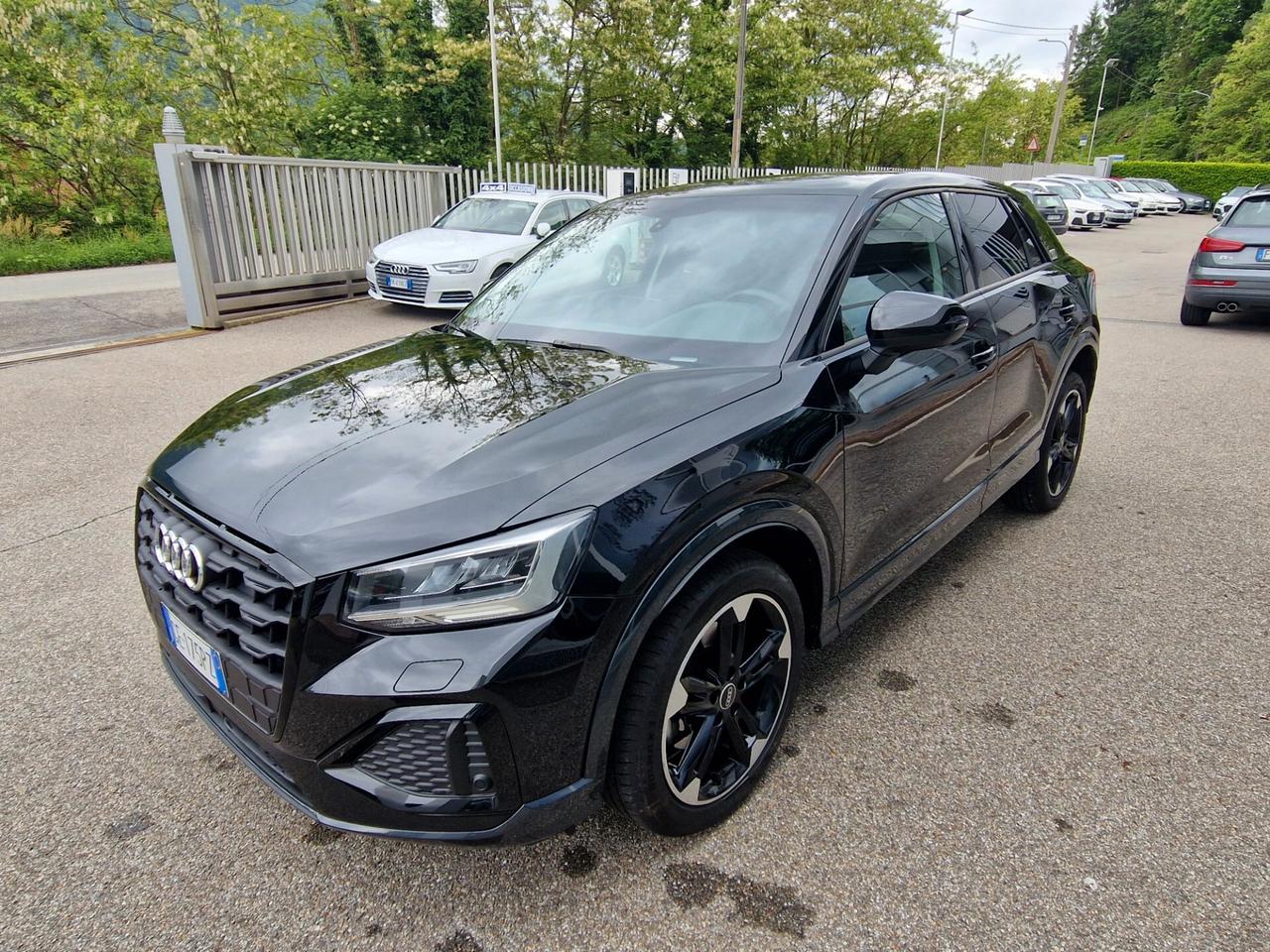 Audi Q2 35 TDI quattro S tronic Identity Black