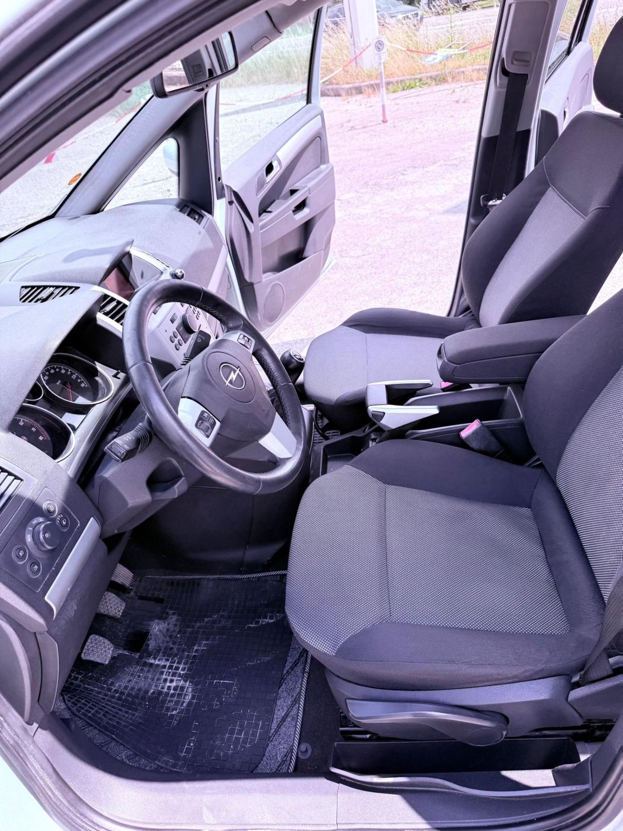 Opel Zafira 1.6 16V metano