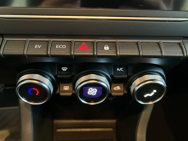 RENAULT Clio 1.6 E-Tech hybrid Zen 140cv auto my21