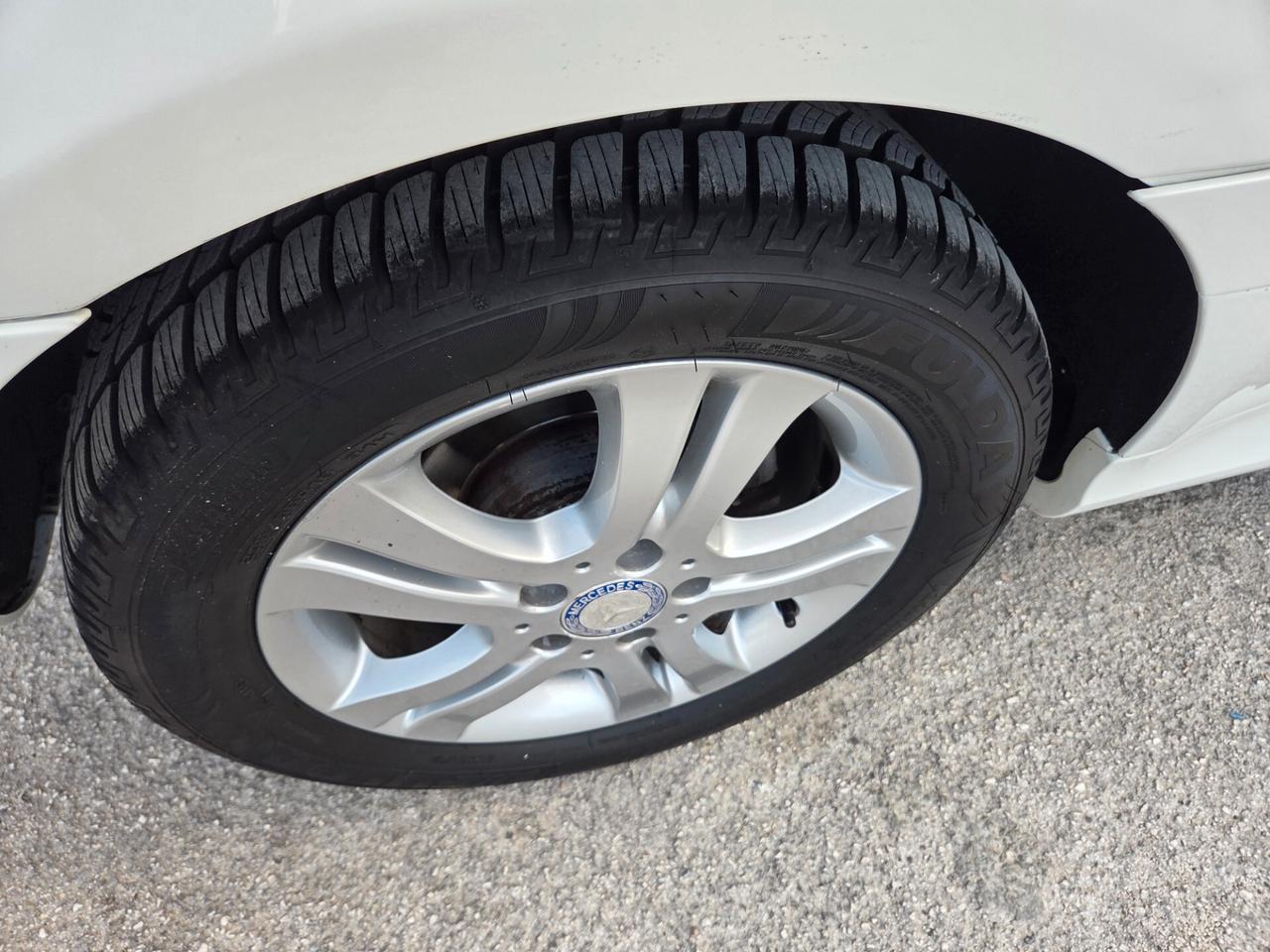 MERCEDES B200 2.0 CDI 140 CV KM CERTIFICATI