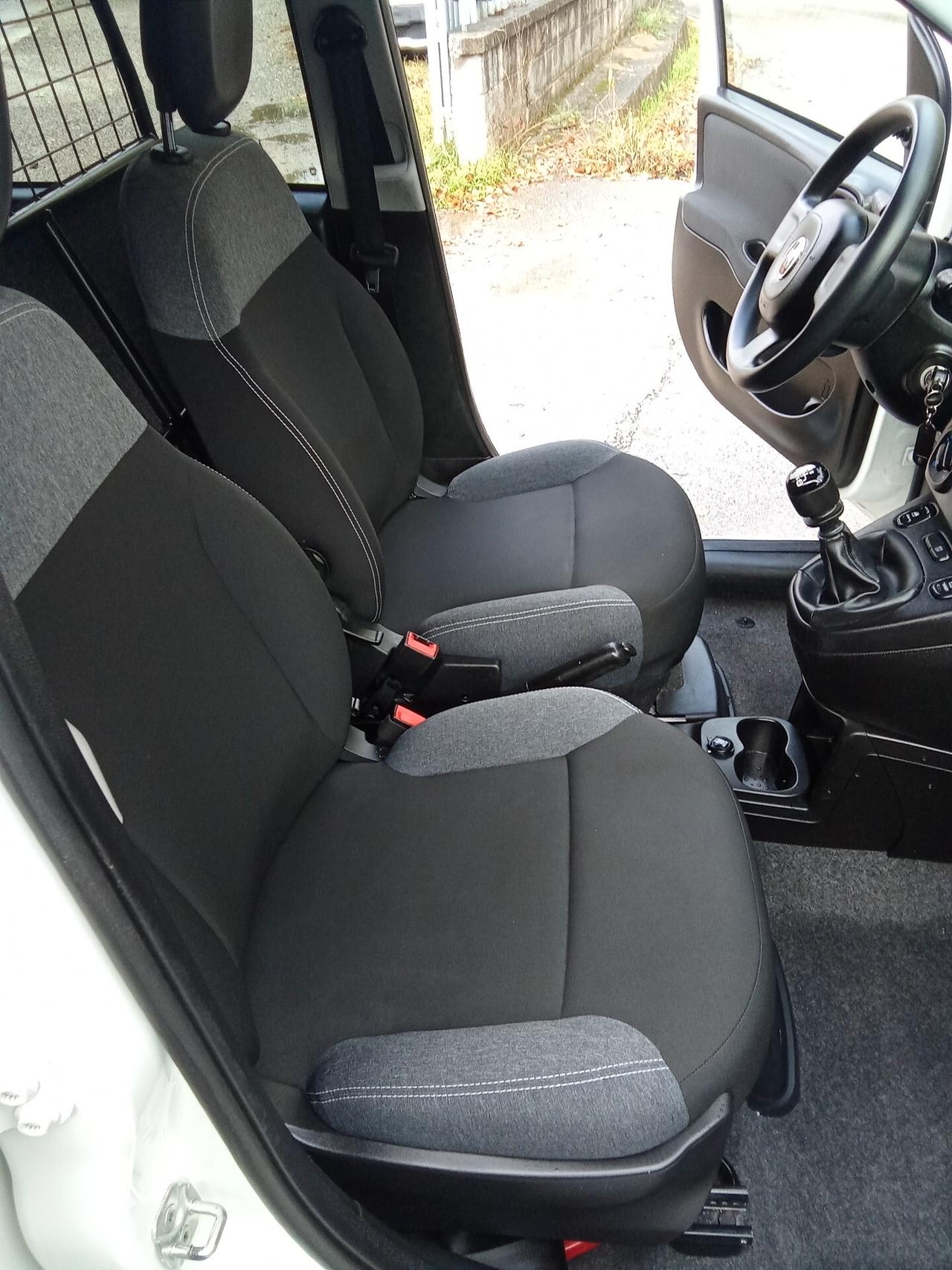 Fiat Panda 1.0 Hybrid Pop Van 2 posti 022