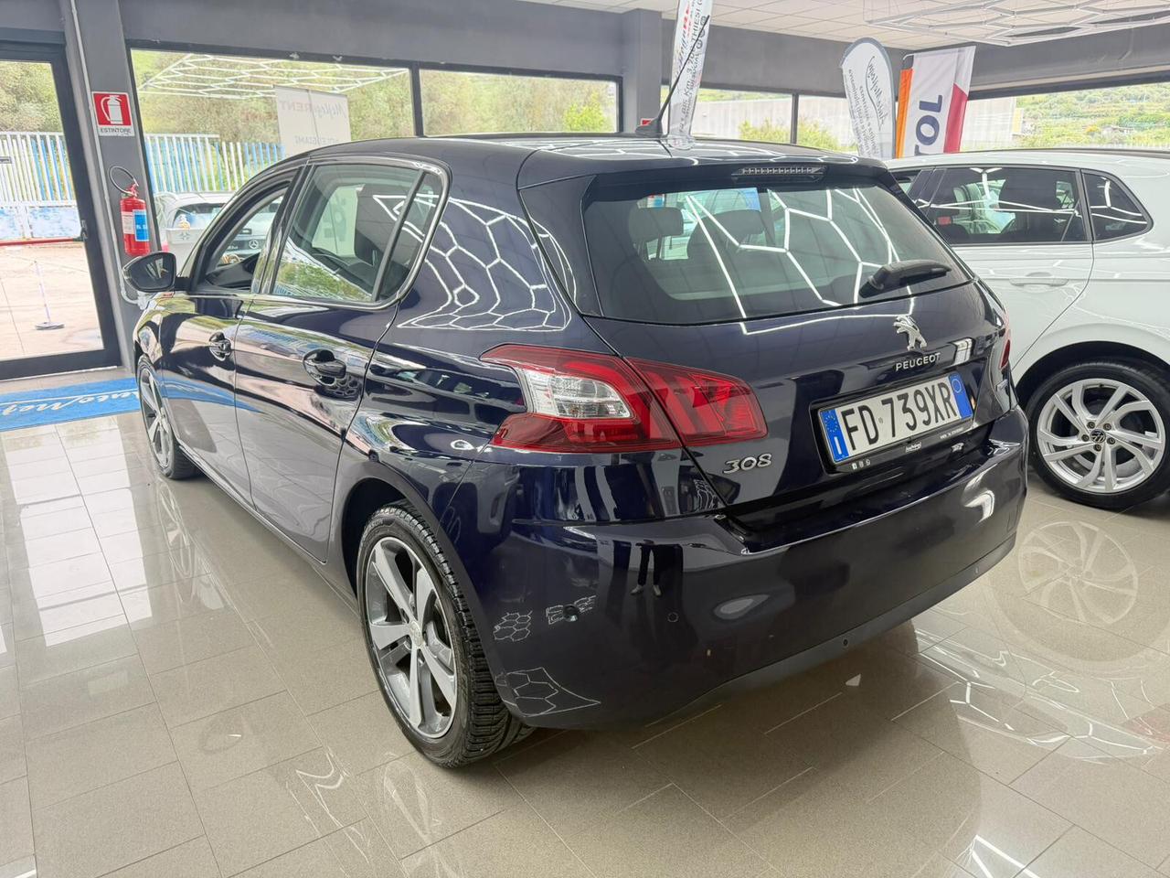Peugeot 308 BlueHDi 120 S&S EAT6 Allure