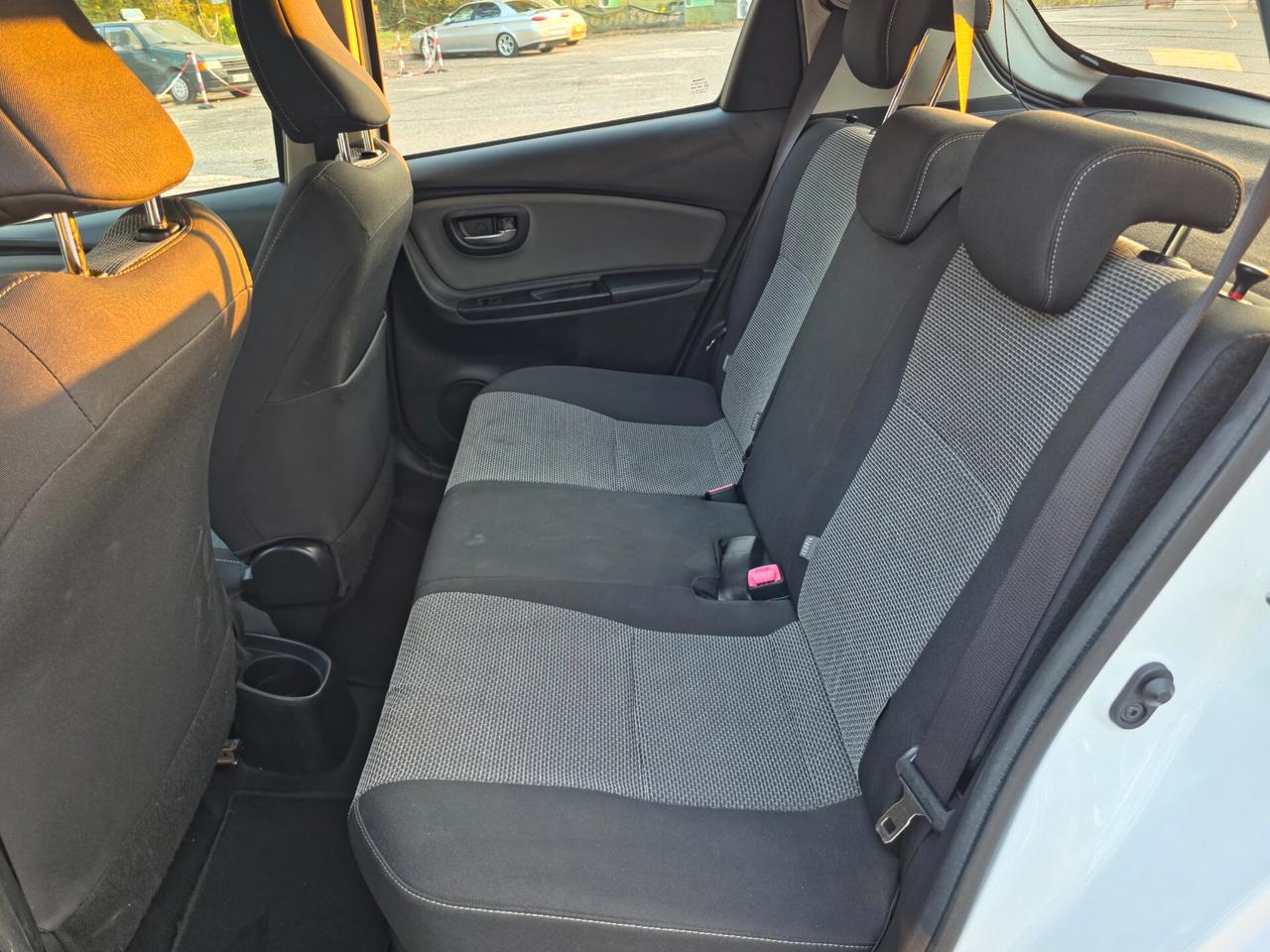 Toyota Yaris 1.5 Hybrid 5 porte Active E6B Automatico NEO 2016