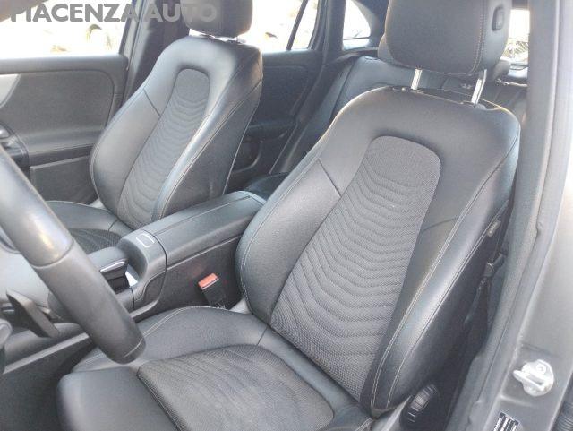 MERCEDES-BENZ GLA 200 d Automatic Sport