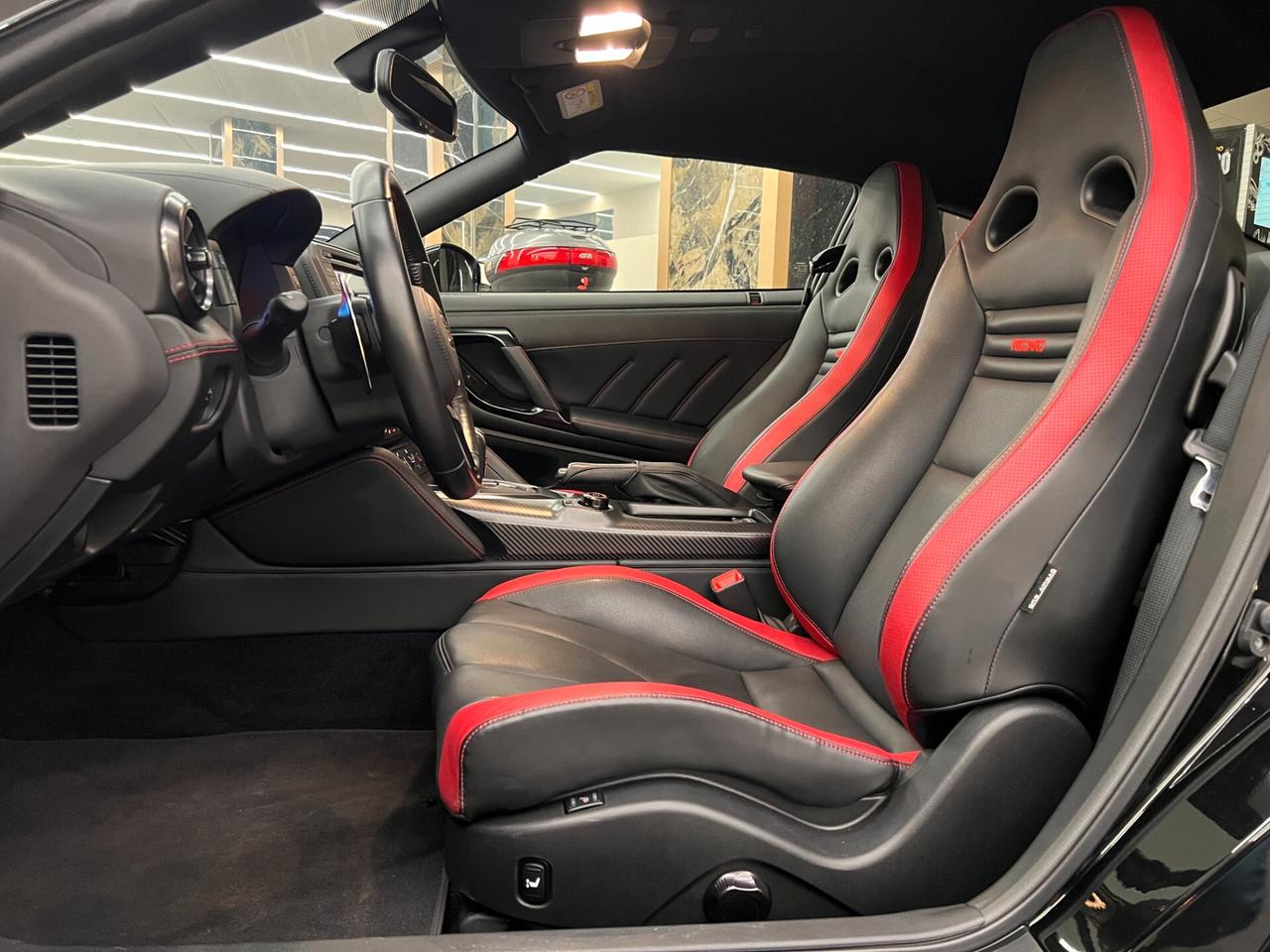 Nissan GT-R 3.8 V6 Black