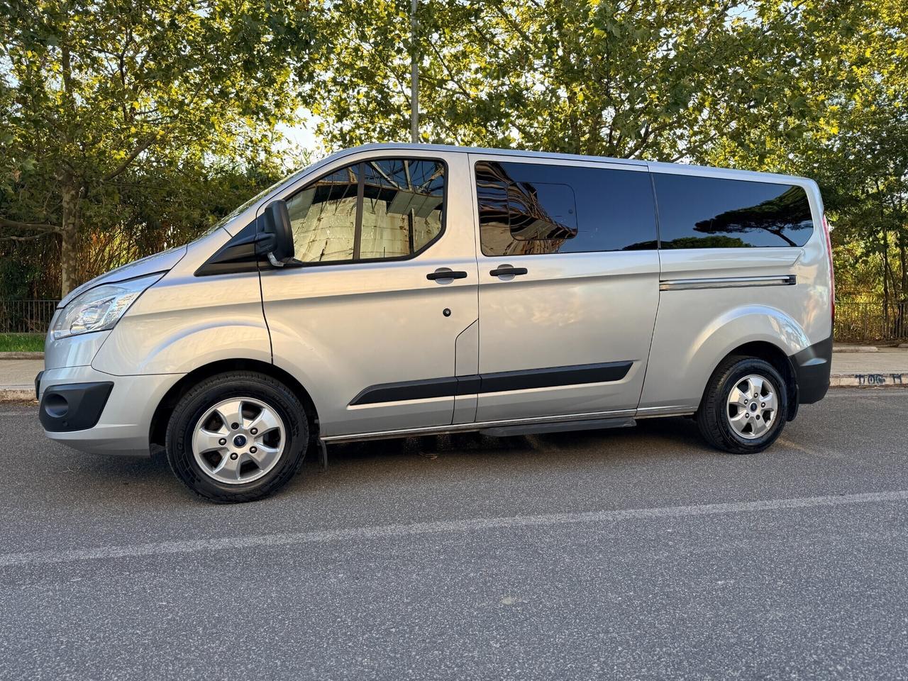 Ford Tourneo Custom 2.0 130cv 8 Posti UNIPRO