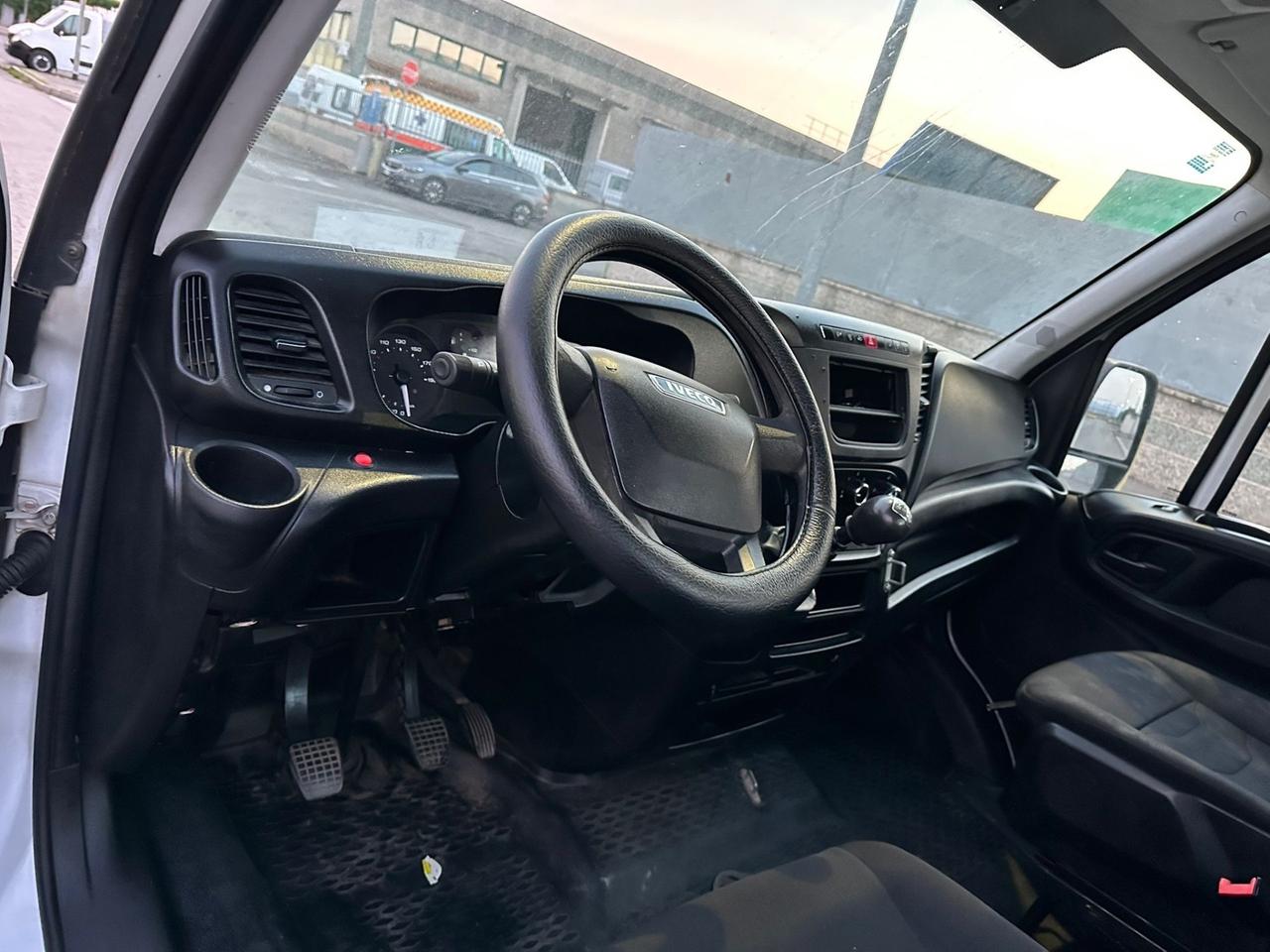 Iveco a telaio motore da rivedere