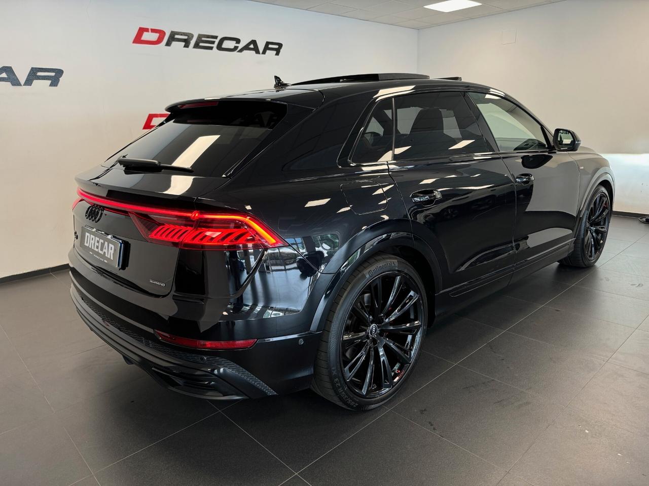 Audi Q8 55 TFSI e quattro tiptronic Sport S LINE