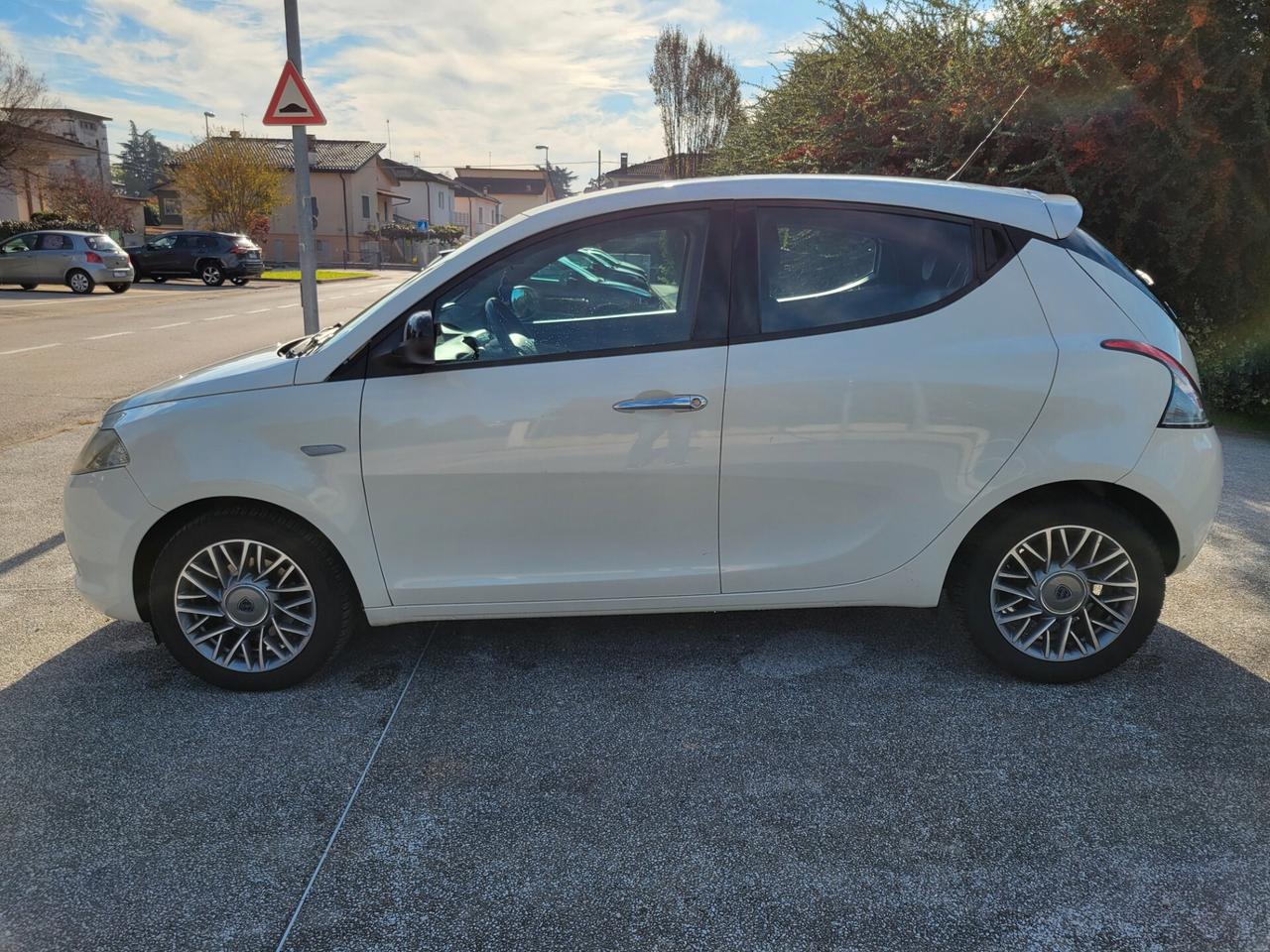 Lancia Ypsilon 1.3 MJT 16V 95 CV Platinum