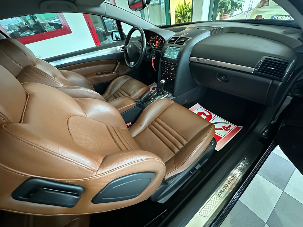 Peugeot 407 Coupé 2.7 V6 HDi Féline