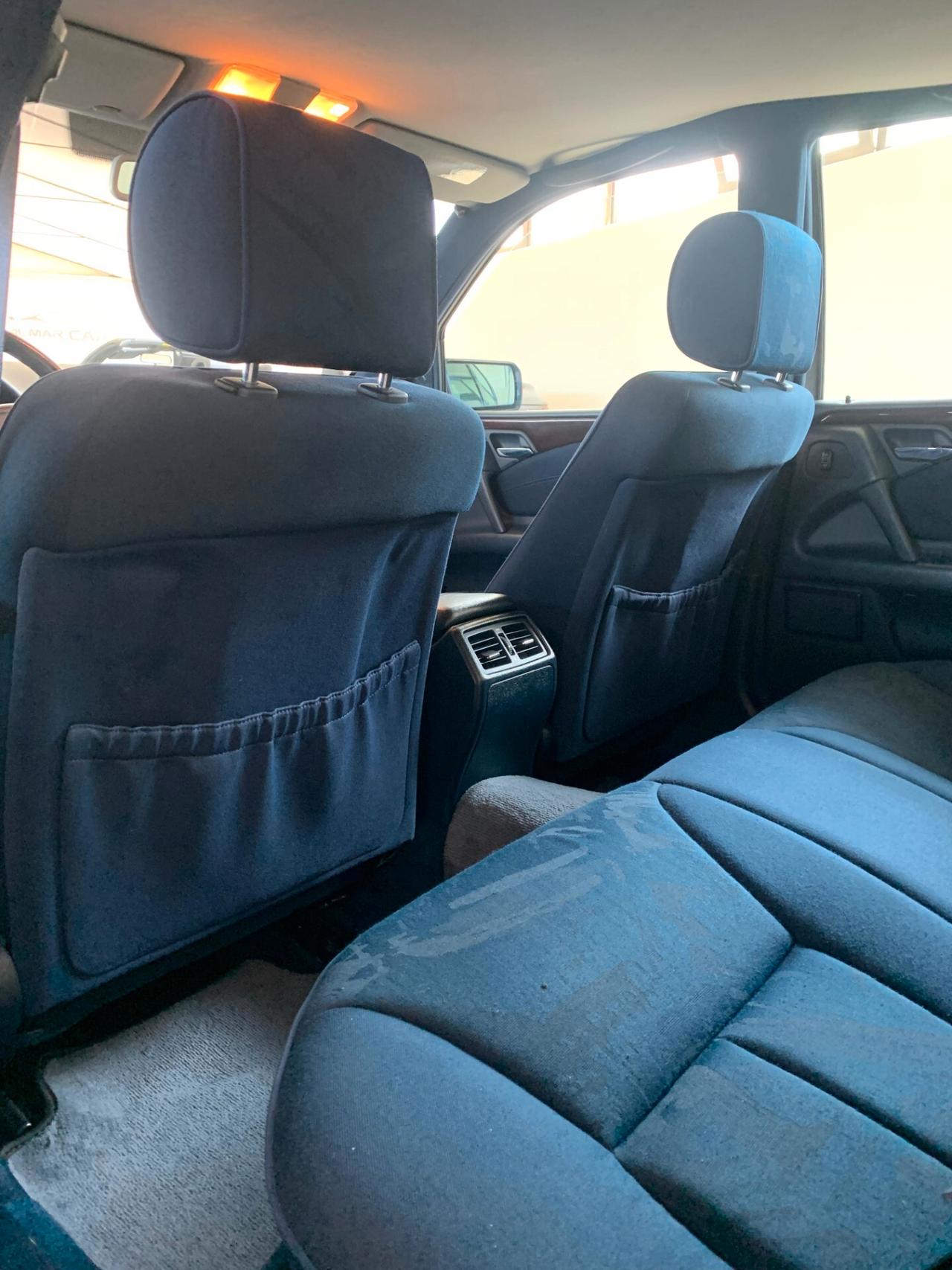 Mercedes-benz E 250 diesel cat Elegance