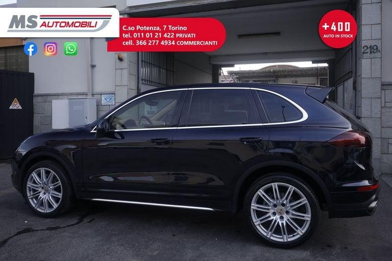 Porsche Cayenne Porsche Cayenne 3.0 tiptronic 184KW ANNO 2016