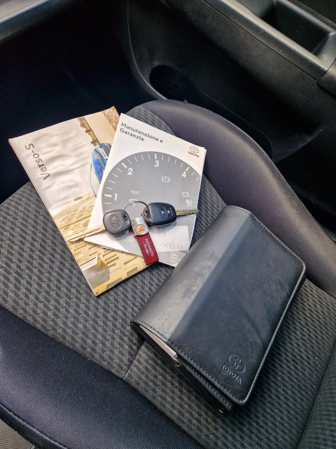 Toyota Verso-S 1.3 Benz 100CV - Garanzia 12 Mesi