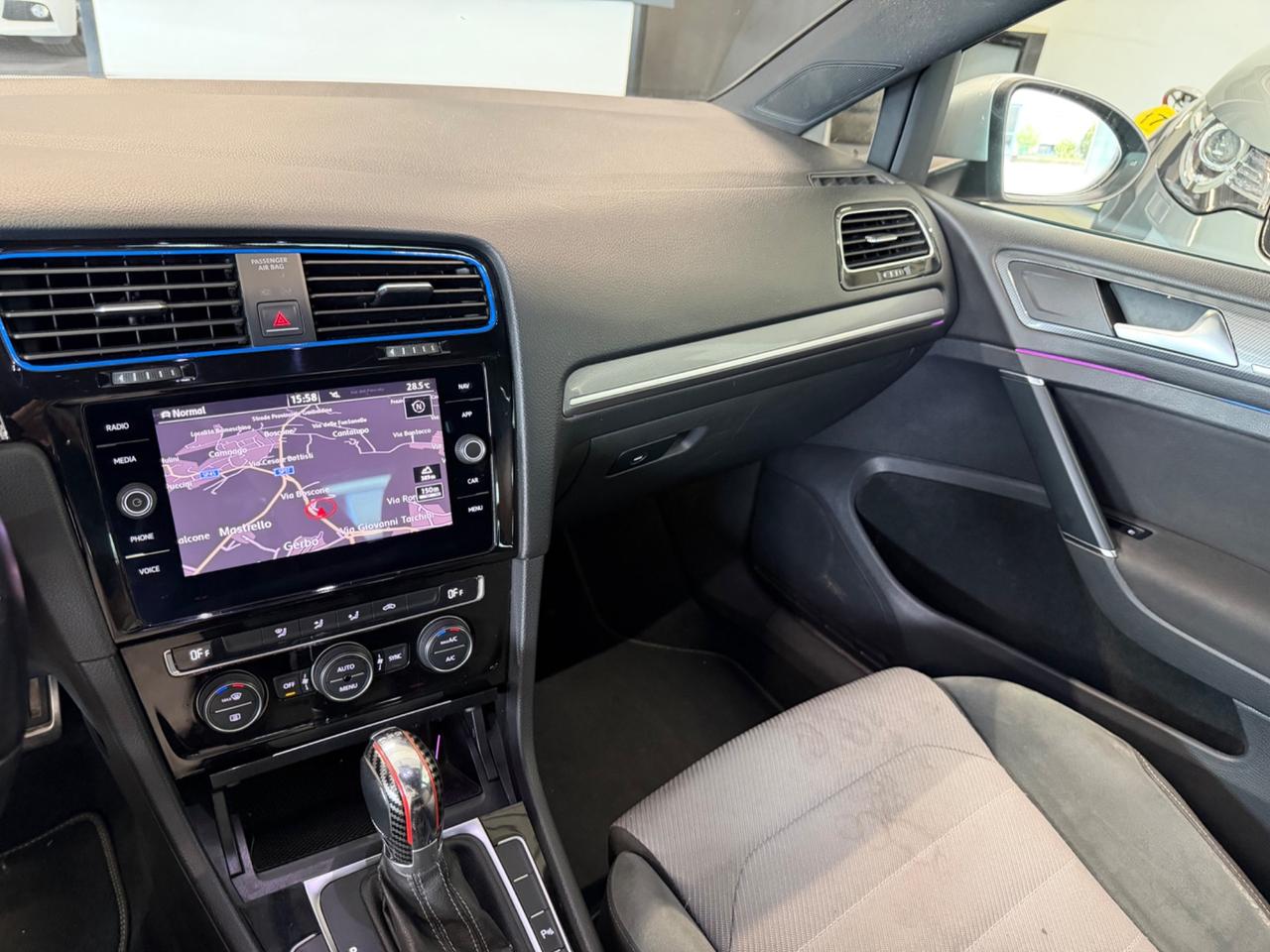 Volkswagen Golf 2.0 TDI DSG 5p. Executive BlueMotion Technology