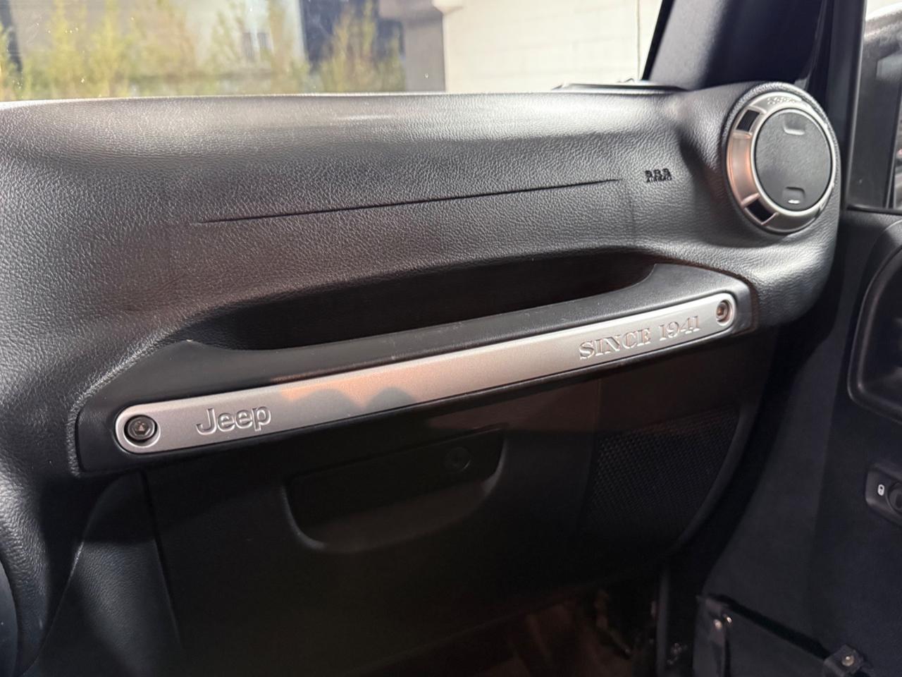 Jeep Wrangler 2.8 CRD 200cv Sahara - GANCIO TRAINO