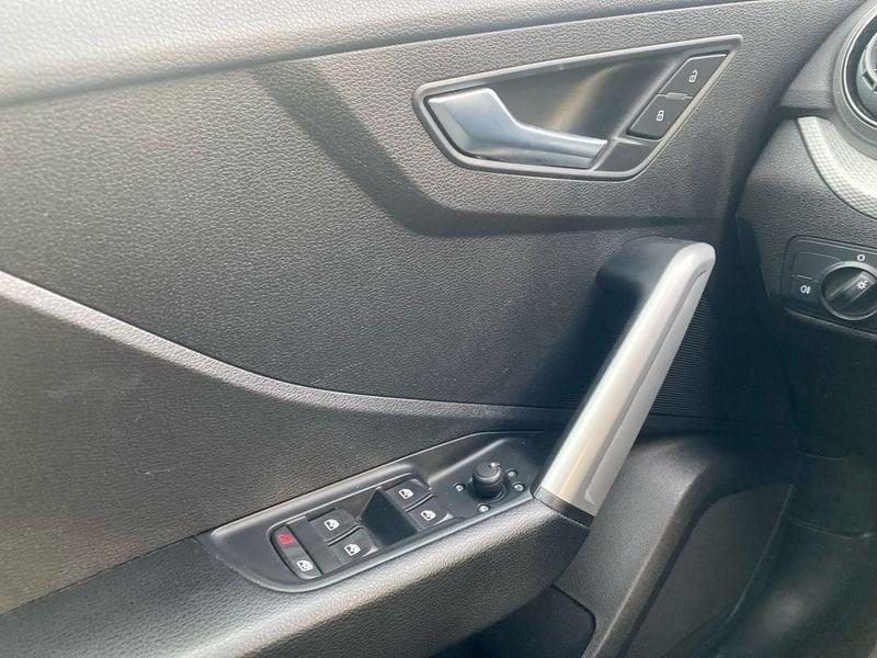 Audi Q2 30 1.6 tdi Business s-tronic my19