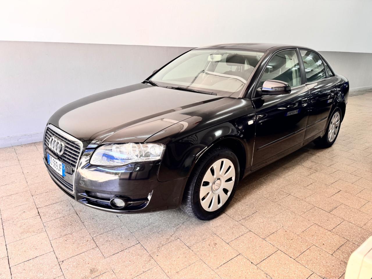 Audi A4 2.0 TDi 140 Cv . QUATTRO Sport