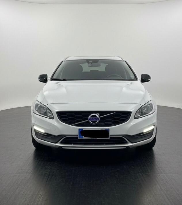Volvo V60 Cross Country D3 Geartronic Pro MY18