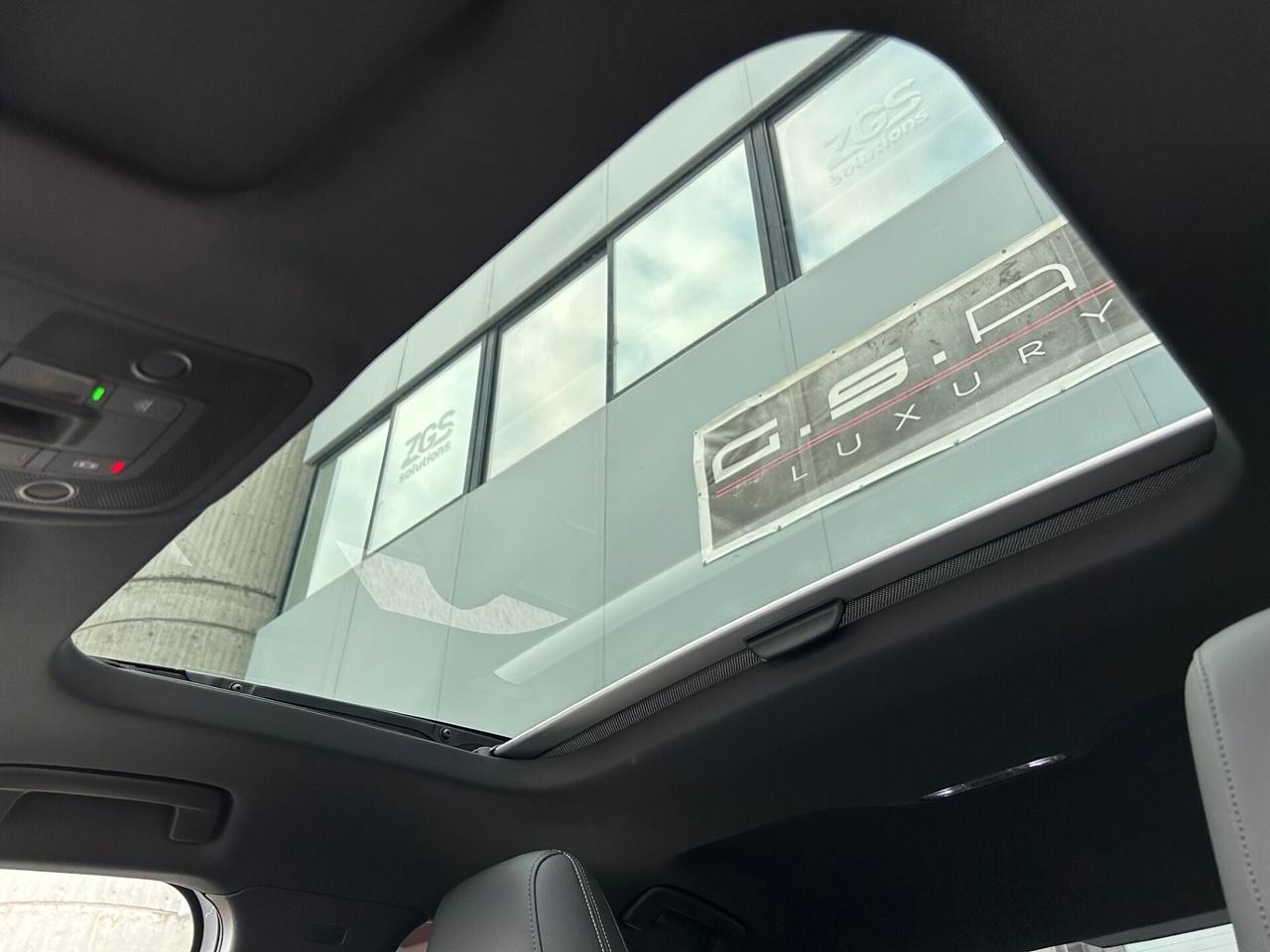 Audi S3 Sedan 2.0 tfsi quattro s-tronic CARBON PACK