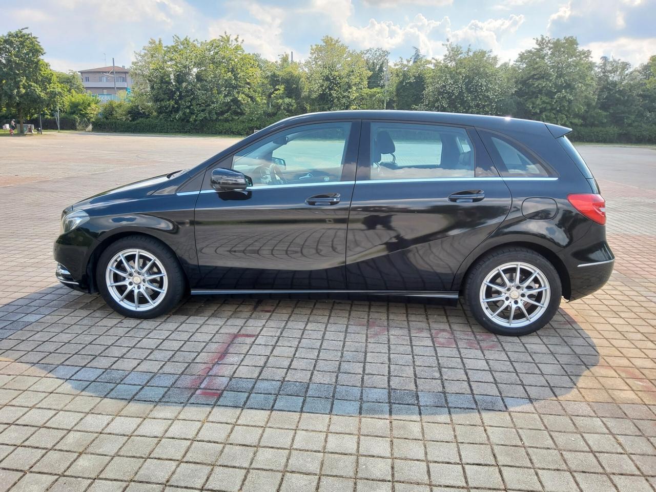 Mercedes-benz B 200 CDI Premium
