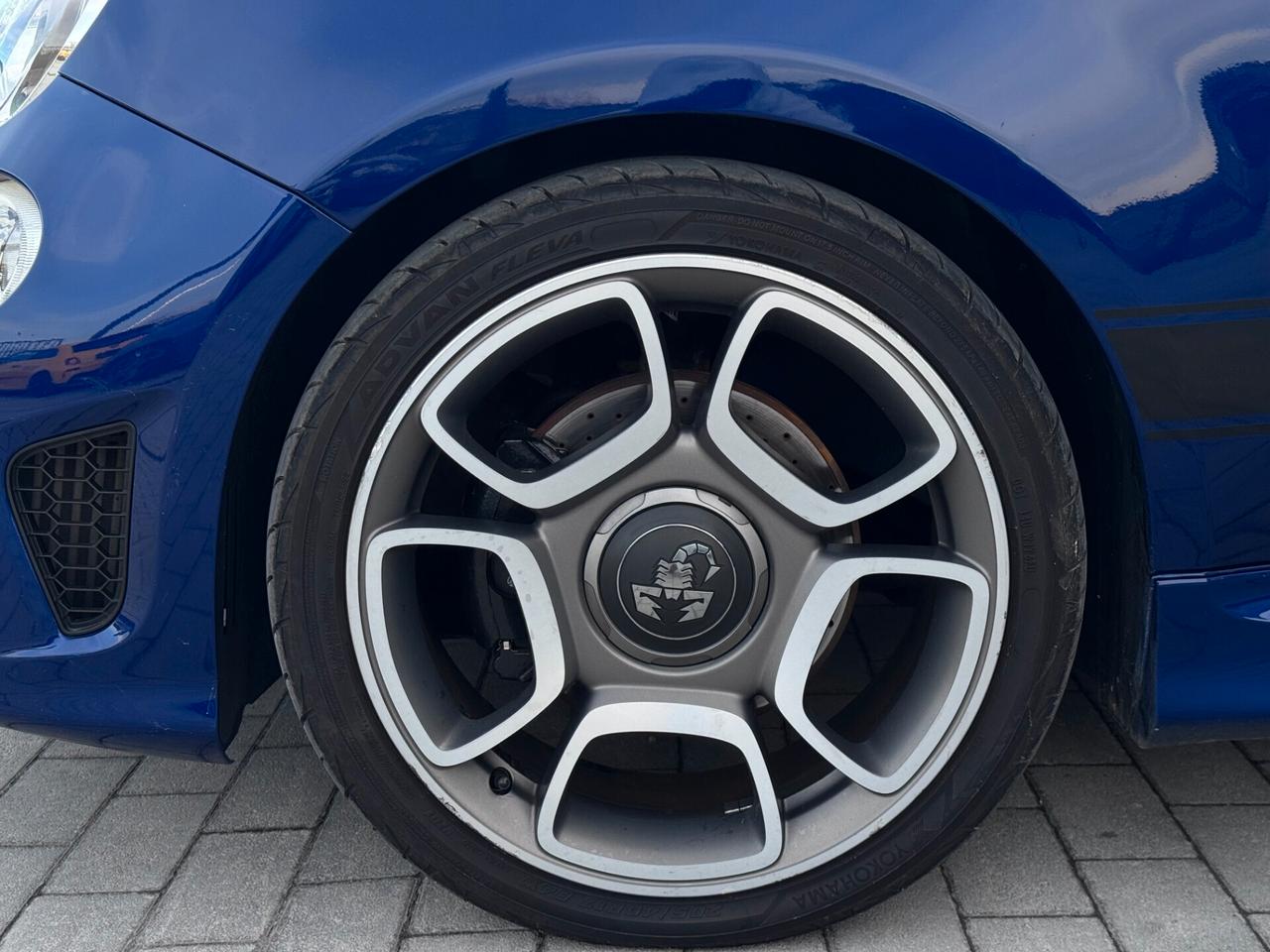 Abarth 595 1.4 Turbo T-Jet 165 CV Turismo 70° ANNIVERSARY SABELT FULL