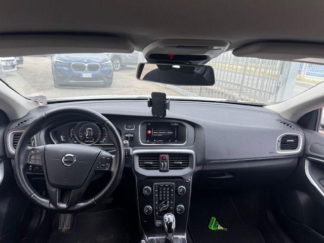 VOLVO V40 D2 Geartronic Business