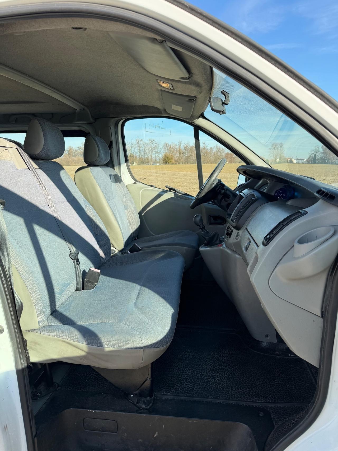 Renault Trafic T29 1.9 dCi/80 9 posti