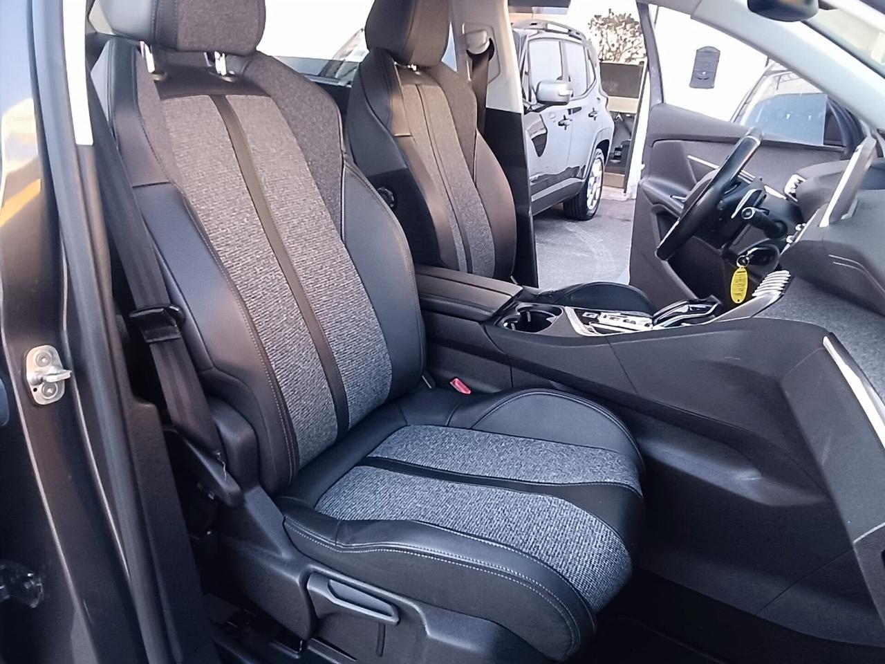Peugeot 5008 BlueHDi 130 S&S Allure