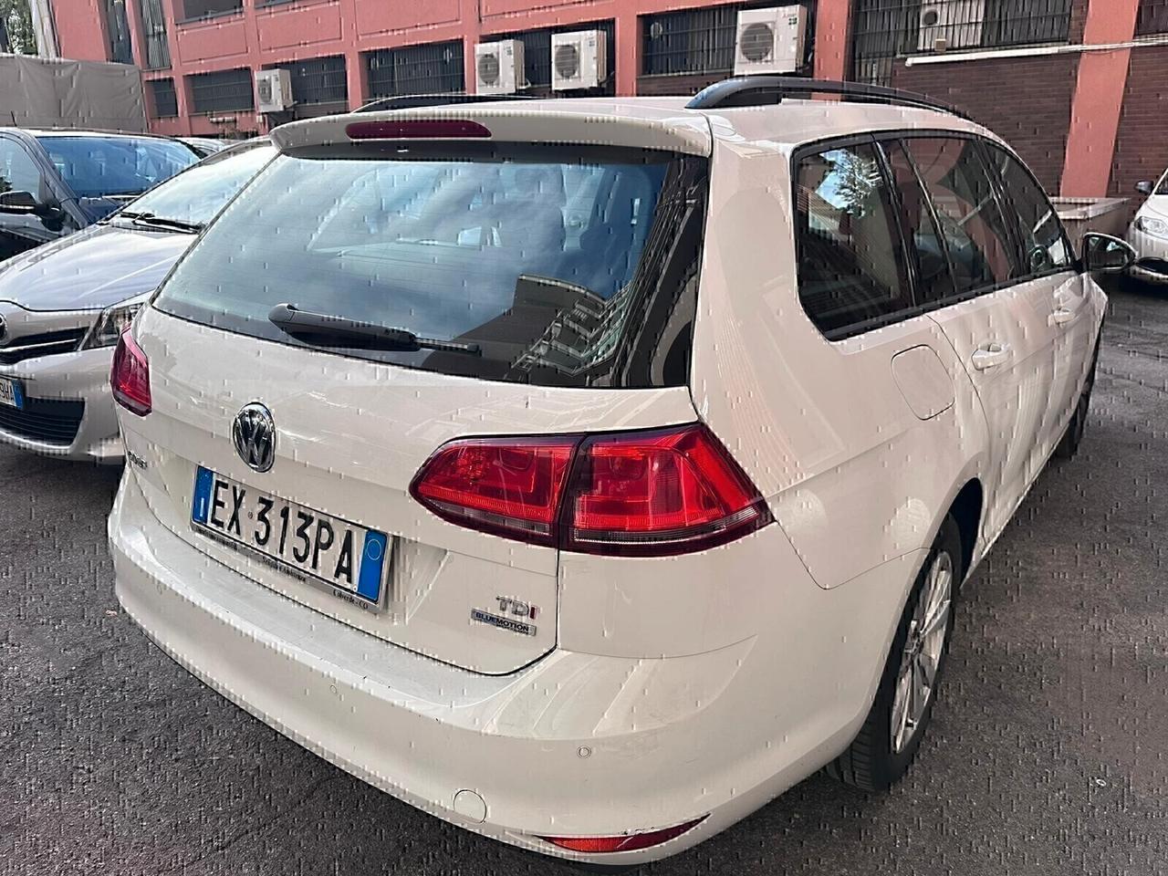 Volkswagen Golf Variant 1.6 TDI 105 CV Highline BlueMotion LIBRETTO TAGLIANDI VW