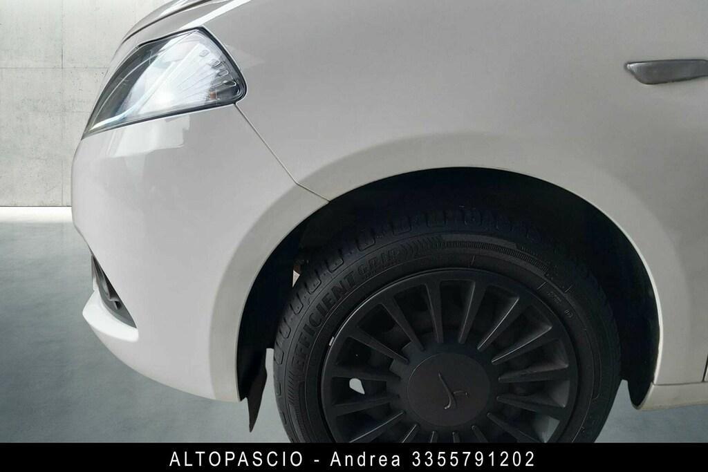 Lancia Ypsilon 1.2 Silver Plus