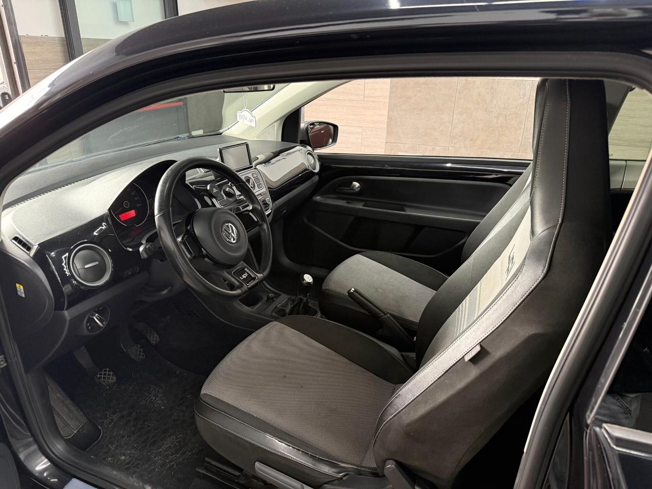 Volkswagen up! 1.0 75 CV 3p. high