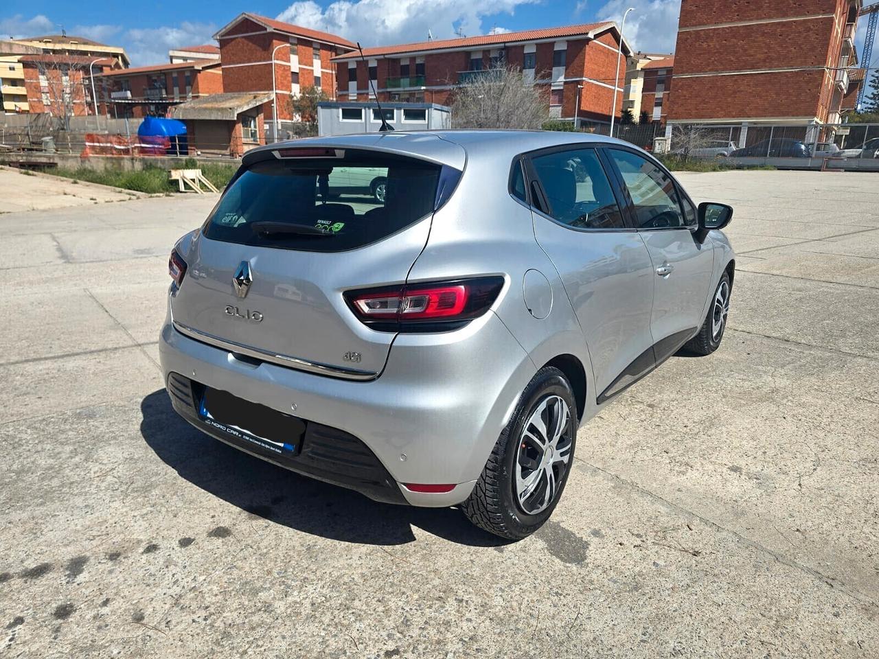 Renault Clio dCi 8V 75 CV Start&Stop 5 porte Energy Intens