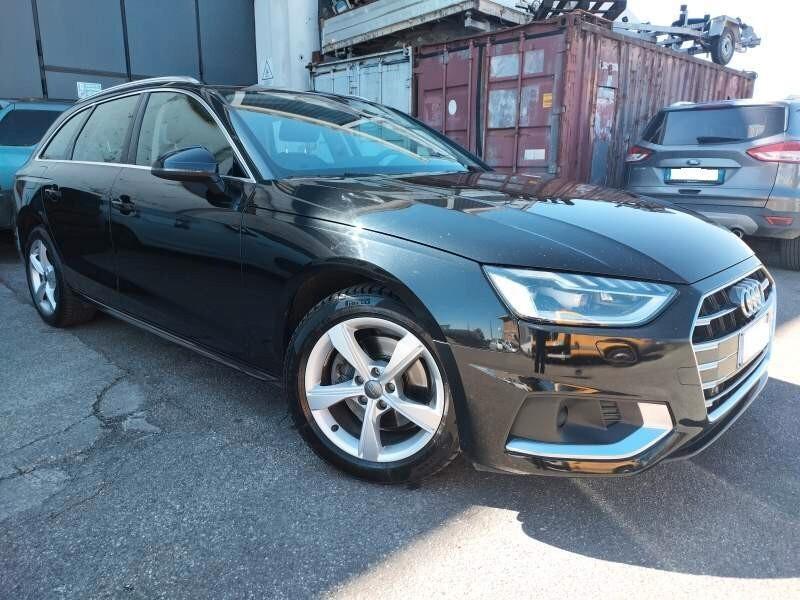 Audi A4 Avant 40 g-tron S tronic ACC- MATRIX !!!