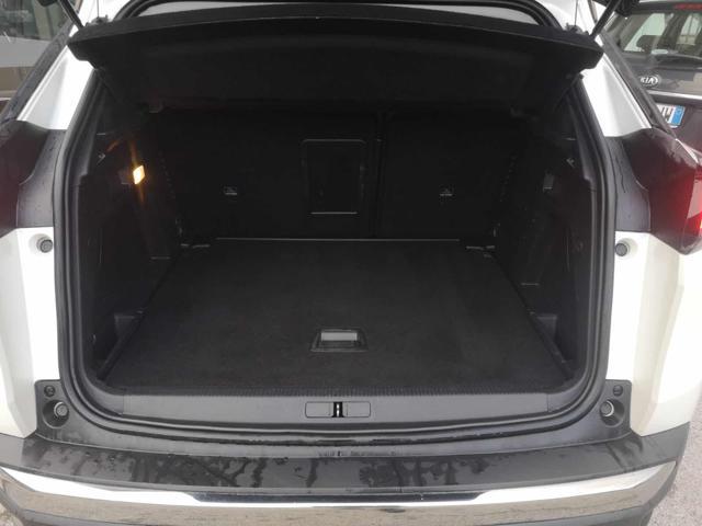 PEUGEOT 3008 BlueHDi 130 S&S Allure