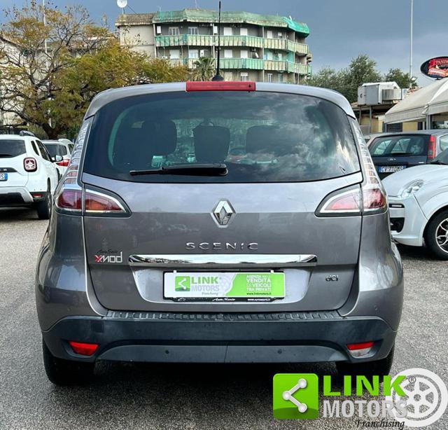 RENAULT Scenic Scénic XMod dCi 110 CV EDC Bose