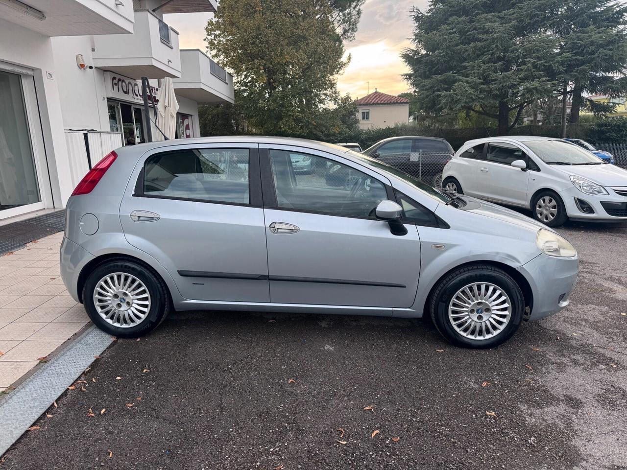 Fiat Grande Punto 1.3 MJT 75 CV 5 porte Active