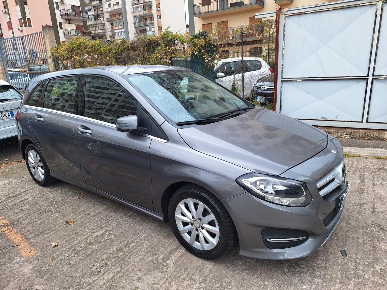 Mercedes-benz B 180 d Business