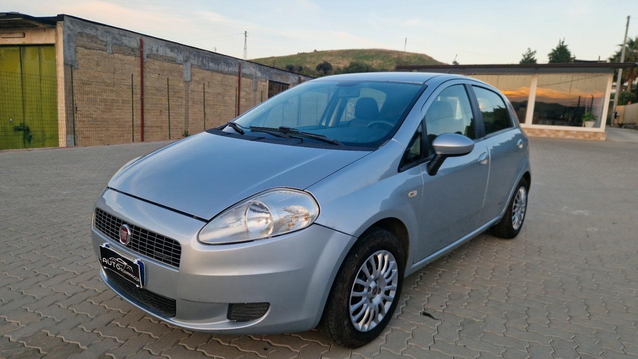 Fiat Grande Punto 1.3 MJT 75 CV 5 porte Dynamic