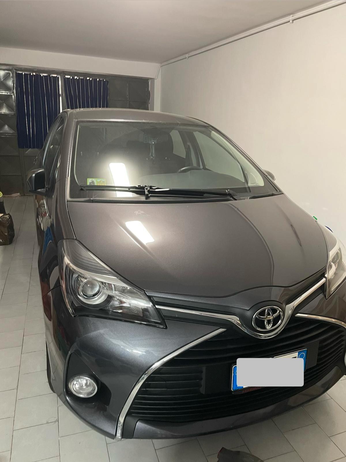 Toyota Yaris 1.0 5 porte Lounge *29.000KM*