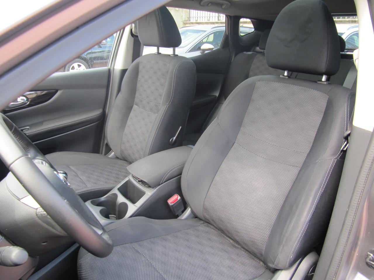 Nissan Qashqai 1.5 dCi N-Connecta - tetto panoramico