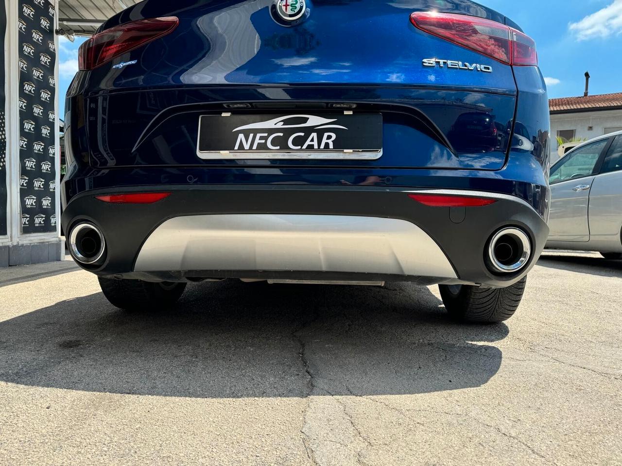 Alfa Romeo Stelvio 2.2 Turbodiesel 180 CV AT8 RWD Super