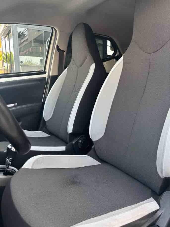 Toyota Aygo 1.0 VVT-i 69 CV 5 porte x-play TSS MMT
