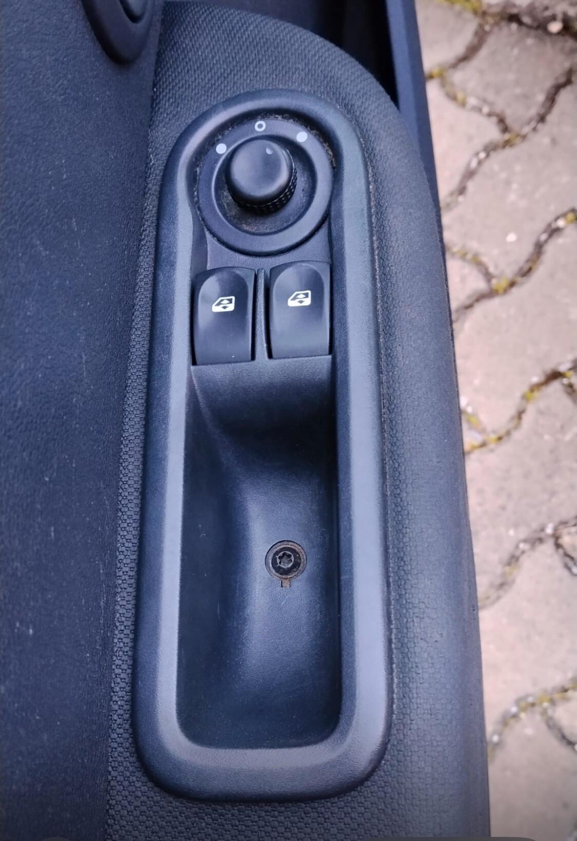 Renault Clio 1.2 16V 5 porte GPL Dynamique---KM CERTIFICATI---