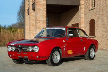 Alfa Romeo GT 2000 VELOCE replica "GTAM" - ALF00262