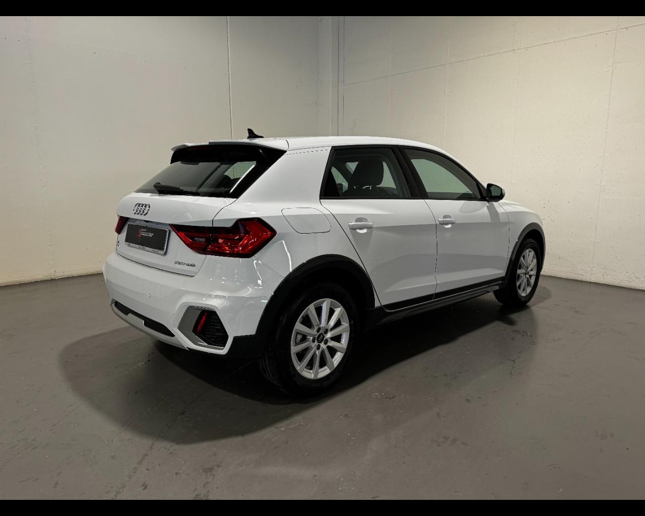 AUDI A1 II 2022 Allstreet A1 Allstreet 25 1.0 tfsi Business 95cv