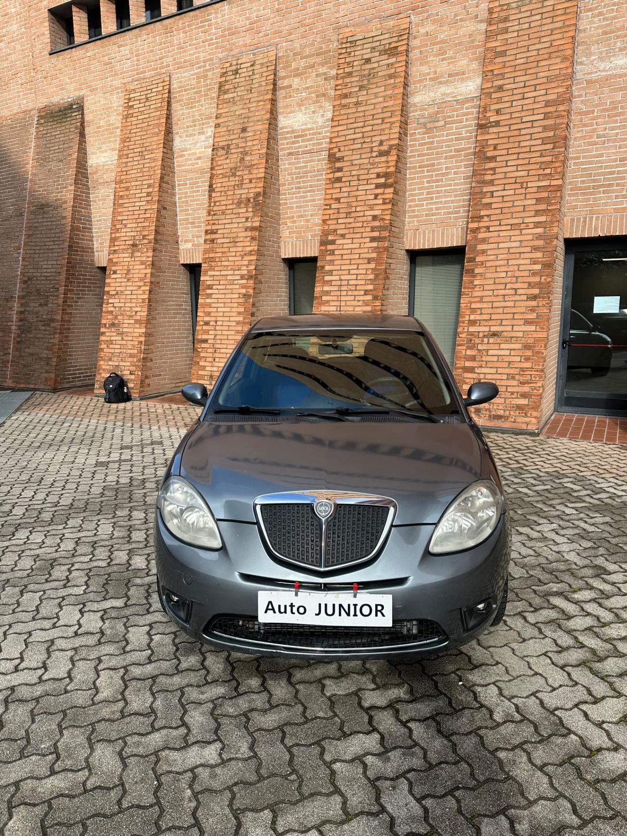 Lancia Ypsilon 1.4 Platino Ecochic GPL